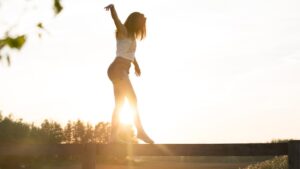 pexels-photo-1548769-optymizm-vs-sztuczny-optymizm