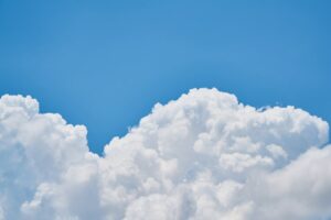 pexels-photo-531767-patronat-mentora-pl-cloud-computing-gigacon-16-pazdziernika-2012-krakow-zarzadzanie